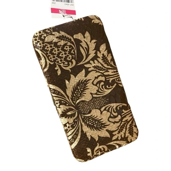 Hard Wallet NWT by Tiara, soft material lines the outside. Organizer cards, cash - Picture 1 of 8